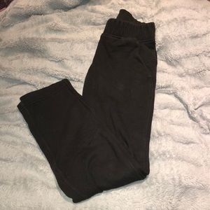 Lululemon skinny fit sweatpants! With Pockets!!